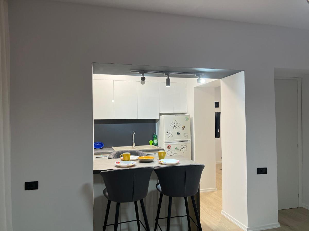 Amion Apartment In Center Of Tirana Exterior foto
